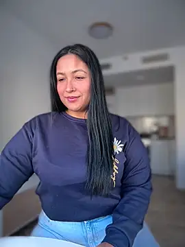 DannaaMeliza online show from November 28, 2025, 12:08 pm