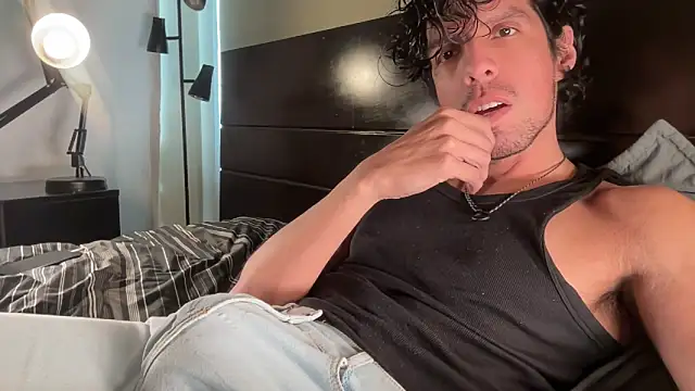 beranco19 online show from March 16, 2026, 8:35 pm