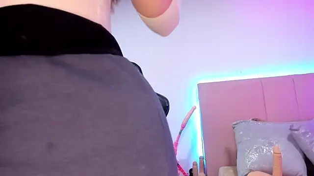 Snapshot of melani_xc chatting on November 19, 2025, 3:34 pm melani xc online show from November 19, 2025, 3:34 pm