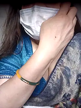 naughtymadam online show from May 7, 2026, 5:13 am
