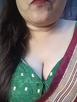 naughtymadam online show from May 22, 2026, 5:58 am