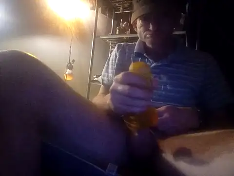 Snapshot of ROBERT0516 chatting on March 9, 2025, 9:03 pm ROBERT0516 online show from March 9, 2025, 9:03 pm