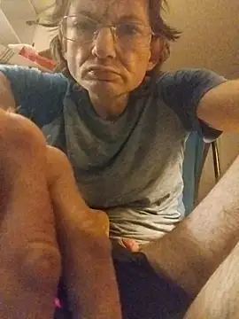 Snapshot of ROBERT0516 chatting on October 26, 2025, 12:44 pm ROBERT0516 online show from October 26, 2025, 12:44 pm