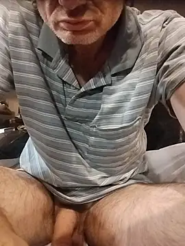 ROBERT0516 online show from June 1, 2026, 11:23 am