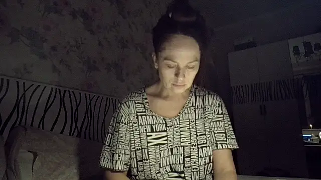 LindaStarS online show from January 5, 2026, 7:06 pm