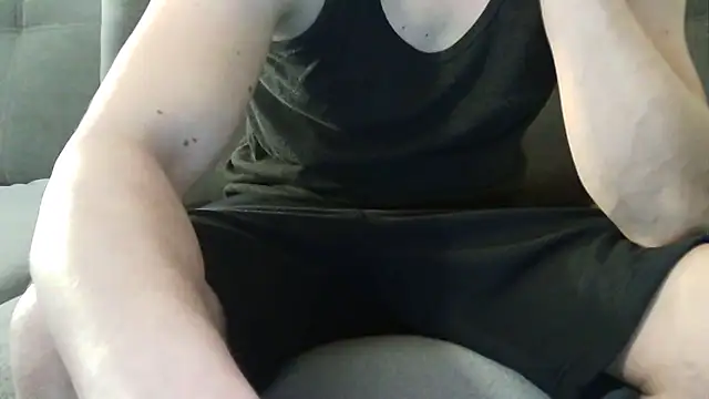 ShyGuyWannaTry online show from October 30, 2025, 6:15 am