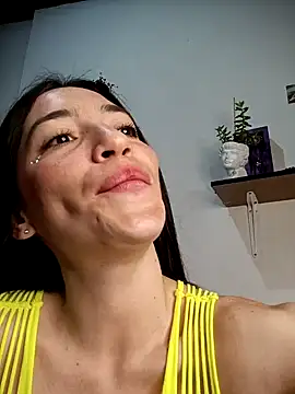 loveuu-bae online show from January 3, 2025, 12:22 am