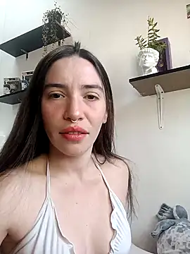 loveuu-bae online show from January 14, 2025, 9:41 pm