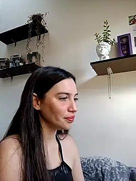 loveuu-bae online show from February 1, 2025, 10:02 pm