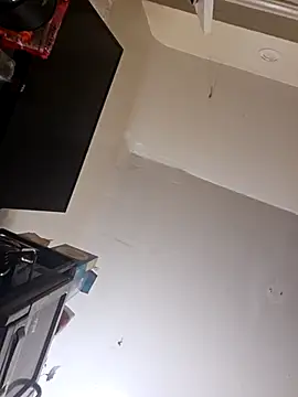 UncutHammer69 online show from November 13, 2025, 2:32 am