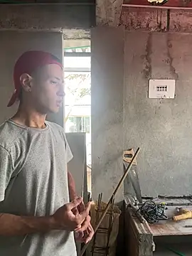 RetainedHound online show from November 15, 2025, 3:52 pm