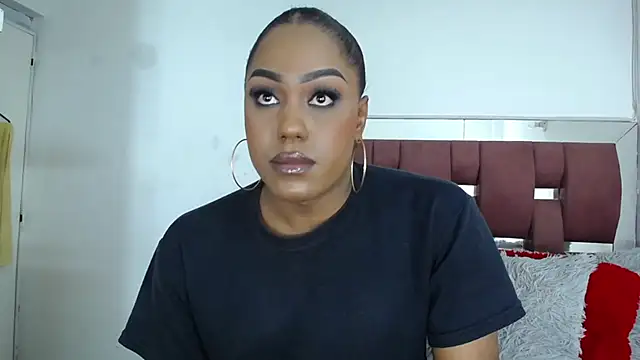 LoraineBigCockTs online show from November 21, 2025, 9:02 pm