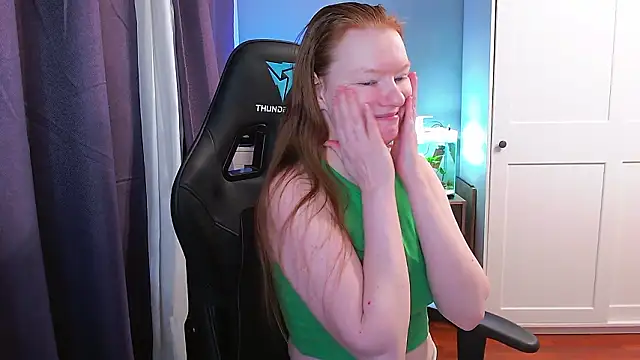 Snapshot of Lady_Inari chatting on February 25, 2026, 5:55 pm Lady Inari online show from February 25, 2026, 5:55 pm