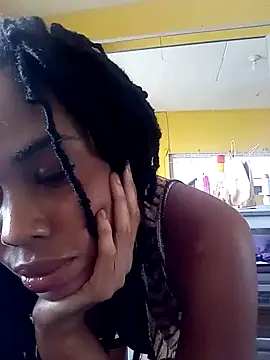 Snapshot of HONEYSWEETS_LIVE chatting on March 21, 2025, 9:45 pm HONEYSWEETS LIVE online show from March 21, 2025, 9:45 pm