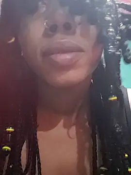 Snapshot of HONEYSWEETS_LIVE chatting on November 28, 2025, 8:55 pm HONEYSWEETS LIVE online show from November 28, 2025, 8:55 pm