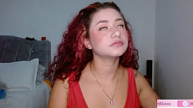 Snapshot of abril_love2 chatting on February 23, 2025, 6:01 pm abril love2 online show from February 23, 2025, 6:01 pm