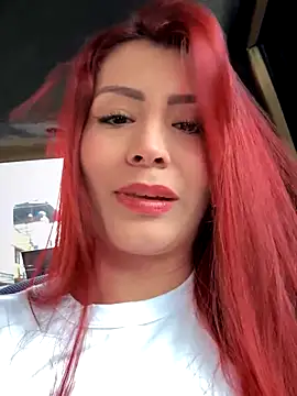 LINDA PATTY94 online show from October 29, 2025, 8:43 pm