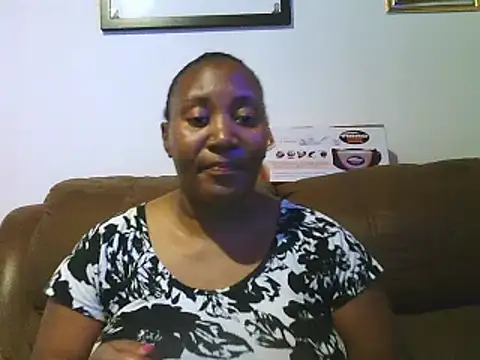 Snapshot of ebonytitts4u chatting on December 7, 2024, 4:58 pm ebonytitts4u online show from December 7, 2024, 4:58 pm