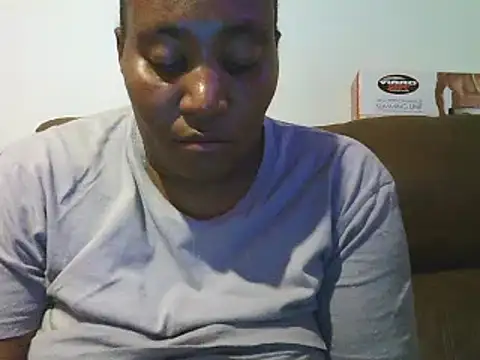 Snapshot of ebonytitts4u chatting on February 4, 2025, 6:06 pm ebonytitts4u online show from February 4, 2025, 6:06 pm