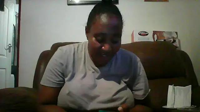 Snapshot of ebonytitts4u chatting on February 6, 2025, 8:45 pm ebonytitts4u online show from February 6, 2025, 8:45 pm