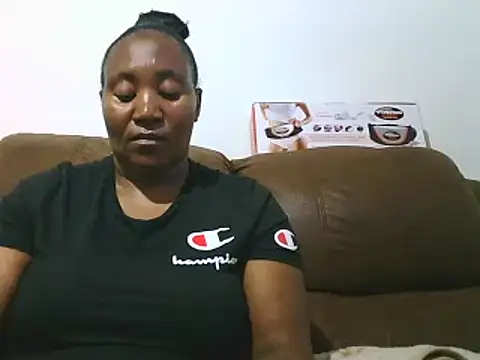 Snapshot of ebonytitts4u chatting on October 21, 2025, 6:08 pm ebonytitts4u online show from October 21, 2025, 6:08 pm
