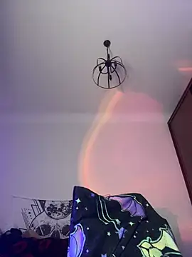 pinkbow online show from December 28, 2024, 11:05 pm