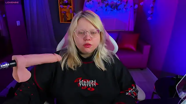 Yoki Shizuko online show from March 12, 2026, 6:52 am