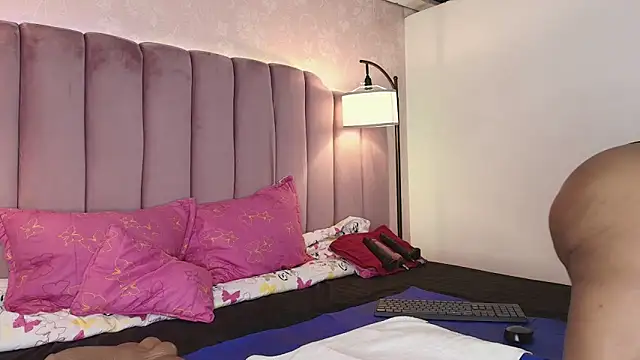 HallyBans online show from April 18, 2026, 12:20 pm