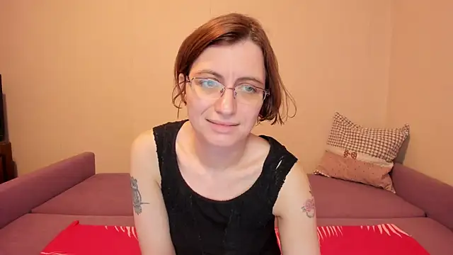 MarilynDream online show from November 6, 2025, 3:24 pm