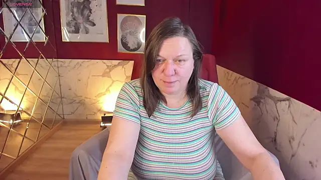 Snapshot of KellyPerfection chatting on January 17, 2026, 5:45 am KellyPerfection online show from January 17, 2026, 5:45 am