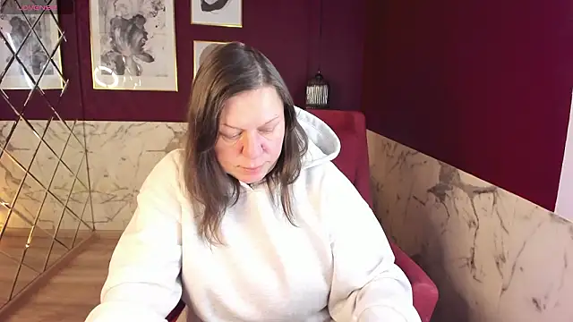 Snapshot of KellyPerfection chatting on February 12, 2026, 5:35 am KellyPerfection online show from February 12, 2026, 5:35 am