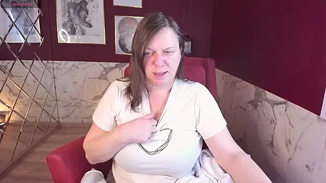 Snapshot of KellyPerfection chatting on February 14, 2026, 7:05 am KellyPerfection online show from February 14, 2026, 7:05 am