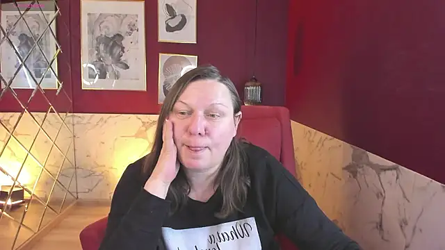 Snapshot of KellyPerfection chatting on February 19, 2026, 5:25 am KellyPerfection online show from February 19, 2026, 5:25 am