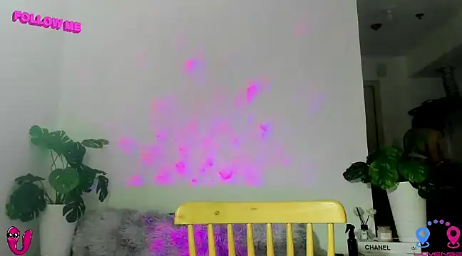 Snapshot of hottycrishina chatting on January 27, 2025, 9:23 am hottycrishina online show from January 27, 2025, 9:23 am