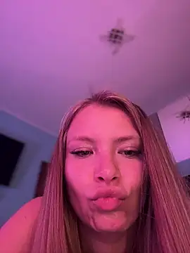 AnastasiaAniess online show from February 13, 2026, 9:55 pm