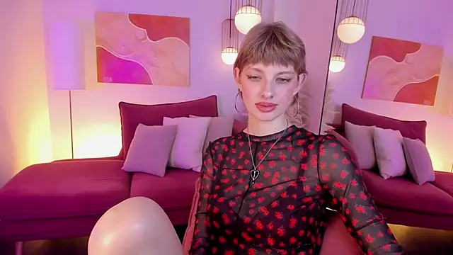 Snapshot of RubySoft chatting on October 10, 2025, 8:52 pm RubySoft online show from October 10, 2025, 8:52 pm