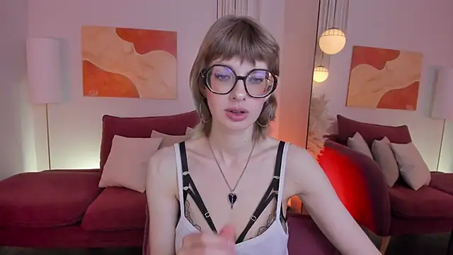 Snapshot of RubySoft chatting on October 20, 2025, 9:04 pm RubySoft online show from October 20, 2025, 9:04 pm