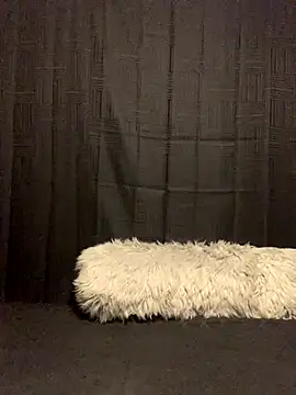 Rakiyahcharms online show from December 5, 2024, 8:55 pm