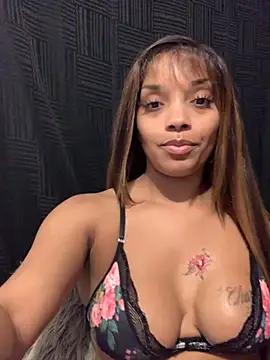 Snapshot of Rakiyahcharms chatting on September 12, 2025, 12:49 pm Rakiyahcharms online show from September 12, 2025, 12:49 pm