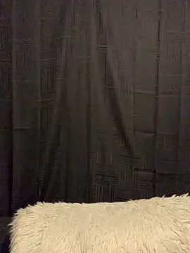 Rakiyahcharms online show from September 19, 2025, 6:08 pm