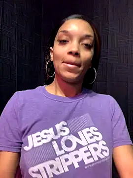 Snapshot of Rakiyahcharms chatting on November 16, 2025, 6:13 pm Rakiyahcharms online show from November 16, 2025, 6:13 pm