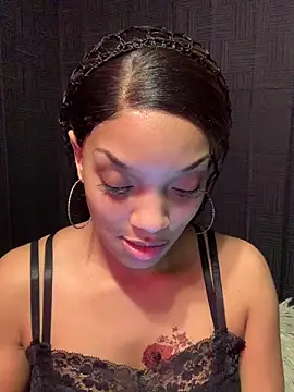 Snapshot of Rakiyahcharms chatting on December 18, 2025, 5:13 am Rakiyahcharms online show from December 18, 2025, 5:13 am