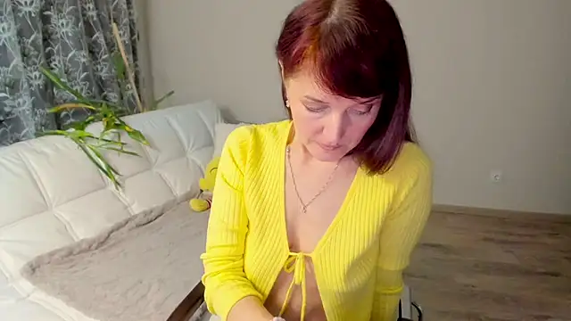 Snapshot of Fritha chatting on January 24, 2025, 1:56 am Fritha online show from January 24, 2025, 1:56 am