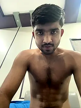 Snapshot of playboy0133 chatting on September 28, 2025, 8:47 pm playboy0133 online show from September 28, 2025, 8:47 pm