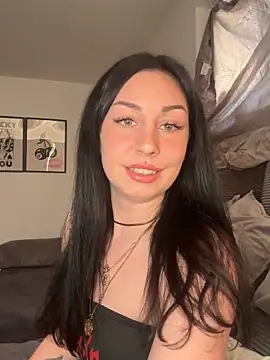 Snapshot of Estherjizz chatting on May 27, 2026, 3:20 pm Estherjizz online show from May 27, 2026, 3:20 pm
