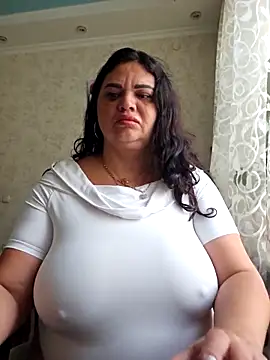 Snapshot of littleRikka chatting on November 5, 2025, 8:36 am littleRikka online show from November 5, 2025, 8:36 am