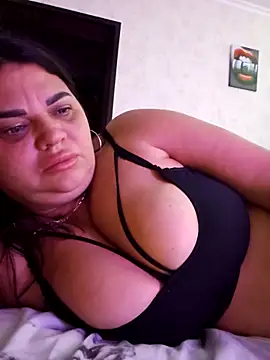 Snapshot of littleRikka chatting on November 6, 2025, 8:21 pm littleRikka online show from November 6, 2025, 8:21 pm