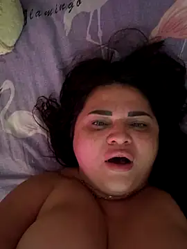 Snapshot of littleRikka chatting on November 16, 2025, 7:52 pm littleRikka online show from November 16, 2025, 7:52 pm