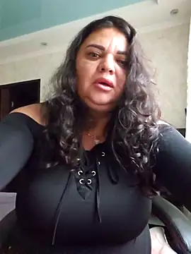 Snapshot of littleRikka chatting on November 19, 2025, 10:26 am littleRikka online show from November 19, 2025, 10:26 am