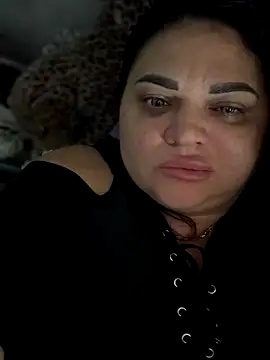 Snapshot of littleRikka chatting on November 19, 2025, 10:32 pm littleRikka online show from November 19, 2025, 10:32 pm